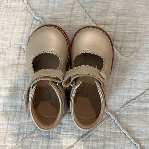 Champagne Elephantito shoes